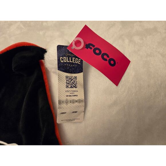 FOCO Georgia Bulldogs Logo Santa Hat NWT Christmas - Picture 4 of 4